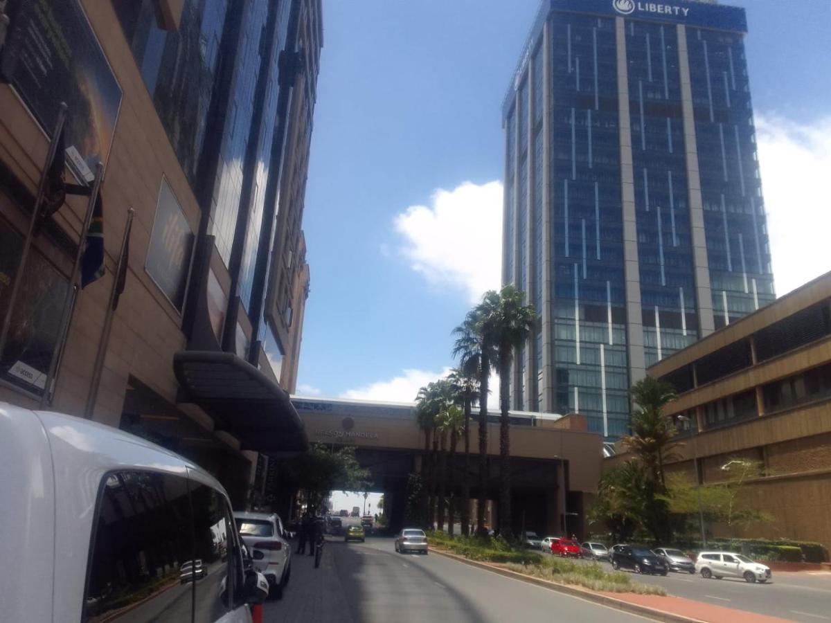 Casa De Central Sandton Lejlighed Johannesburg Eksteriør billede